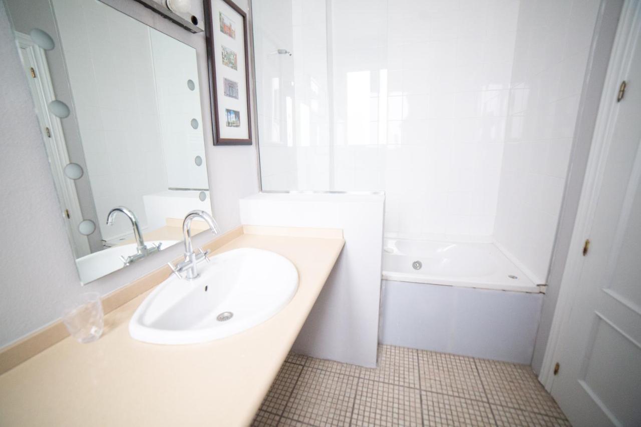 Casa Xanadu Seville - 6 Bedroom Andalusian Home With Terraces Екстериор снимка